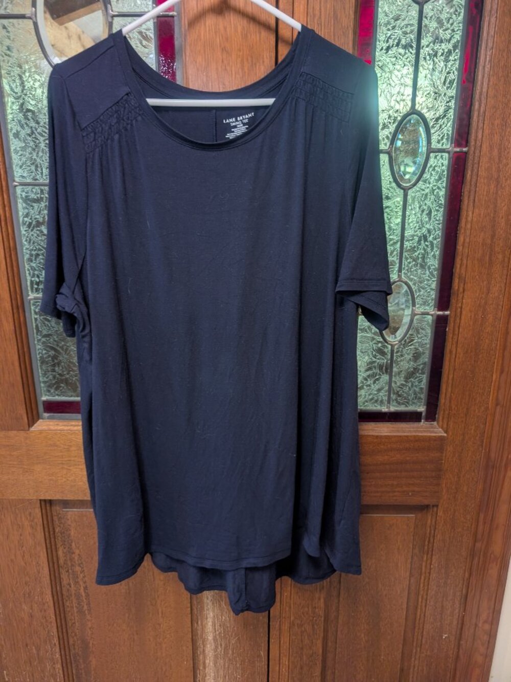 Womens short-sleeve swing tee, size 18-20